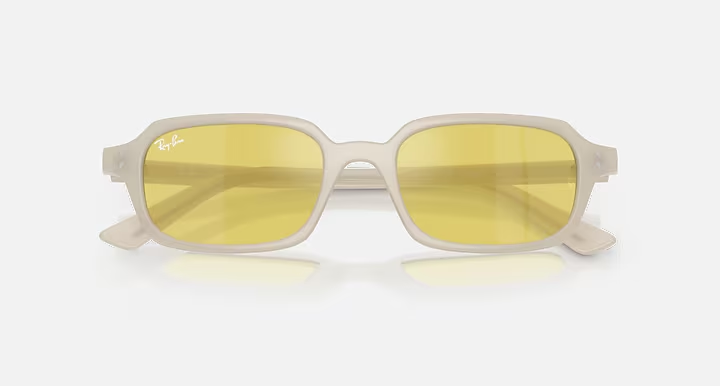 عینک آفتابی ری‌بن مدل Zaya (زایا) RB4456F 6808/6D فریم سفید گرم ابری WHITE عدسی زرد براق